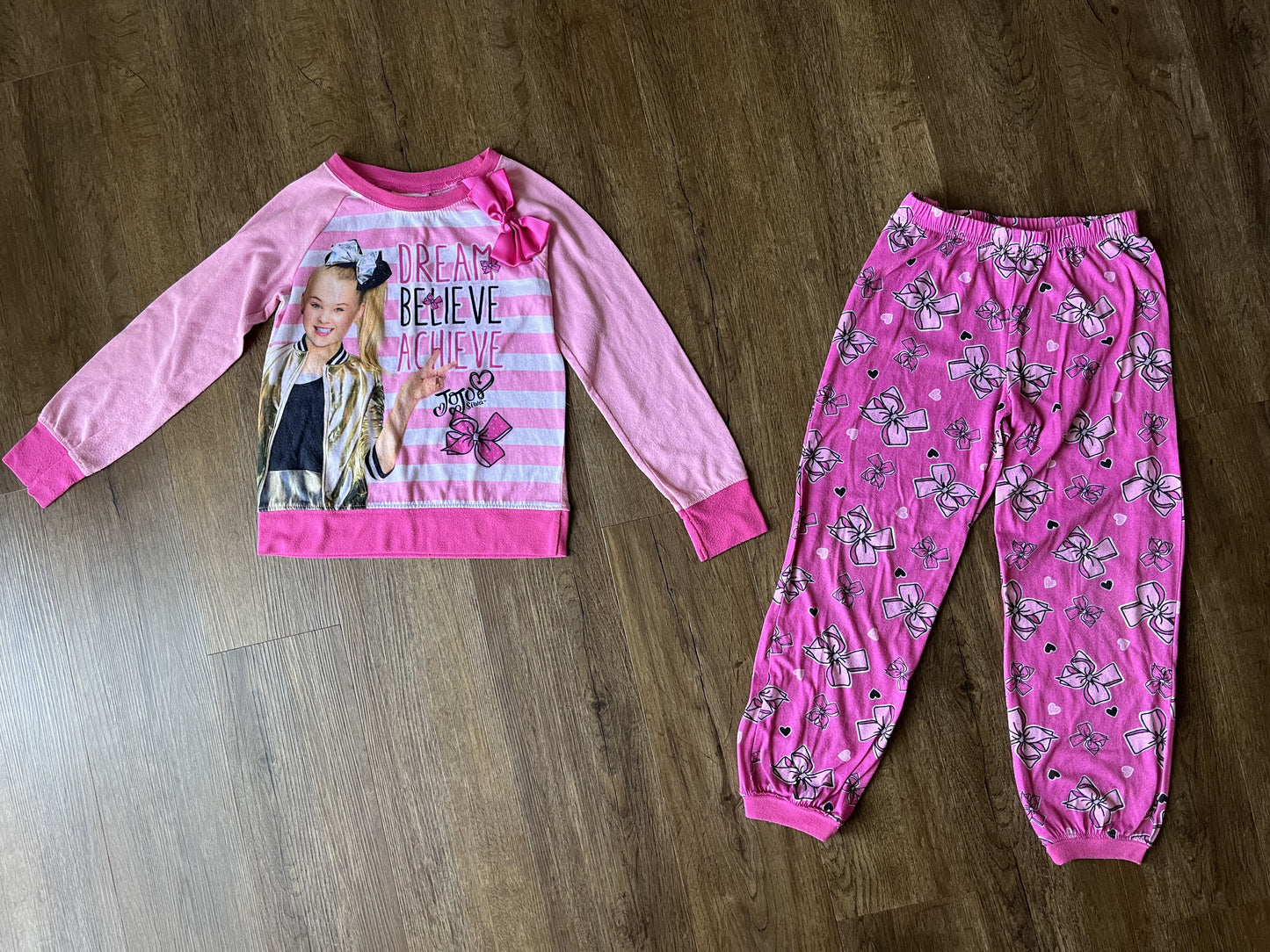 #124 3 PJ Sets - LOL, JoJo Siwa & Snowman Pajamas Girls Size M 8