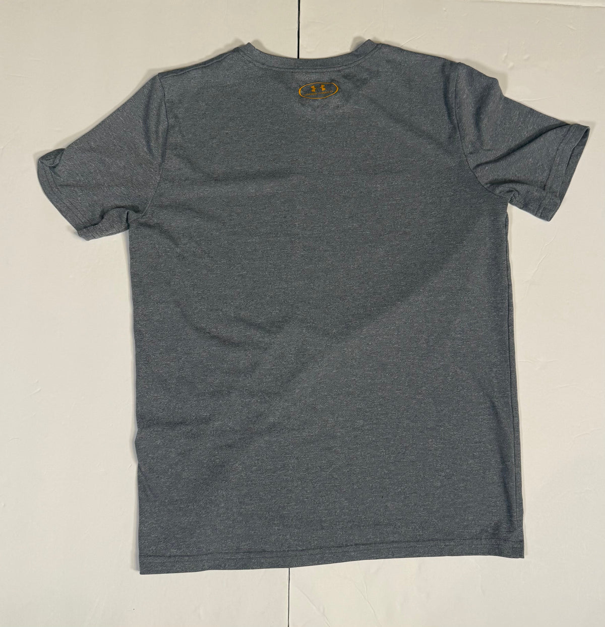 #141 Boys Large (14-16) Set of 2 Under Armour Athletic Shirts - Gray and Orange