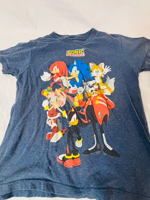 #90 Sonic the Hedgehog short-sleeve T-shirt    Kids size 4T