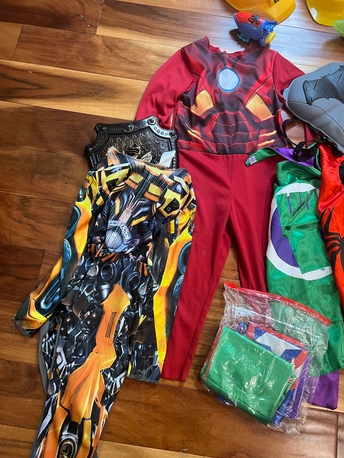 Seller #184 Girls Boys Size 4 5 6 Batman, Avengers, Spiderman, Pirate Costume Bundle