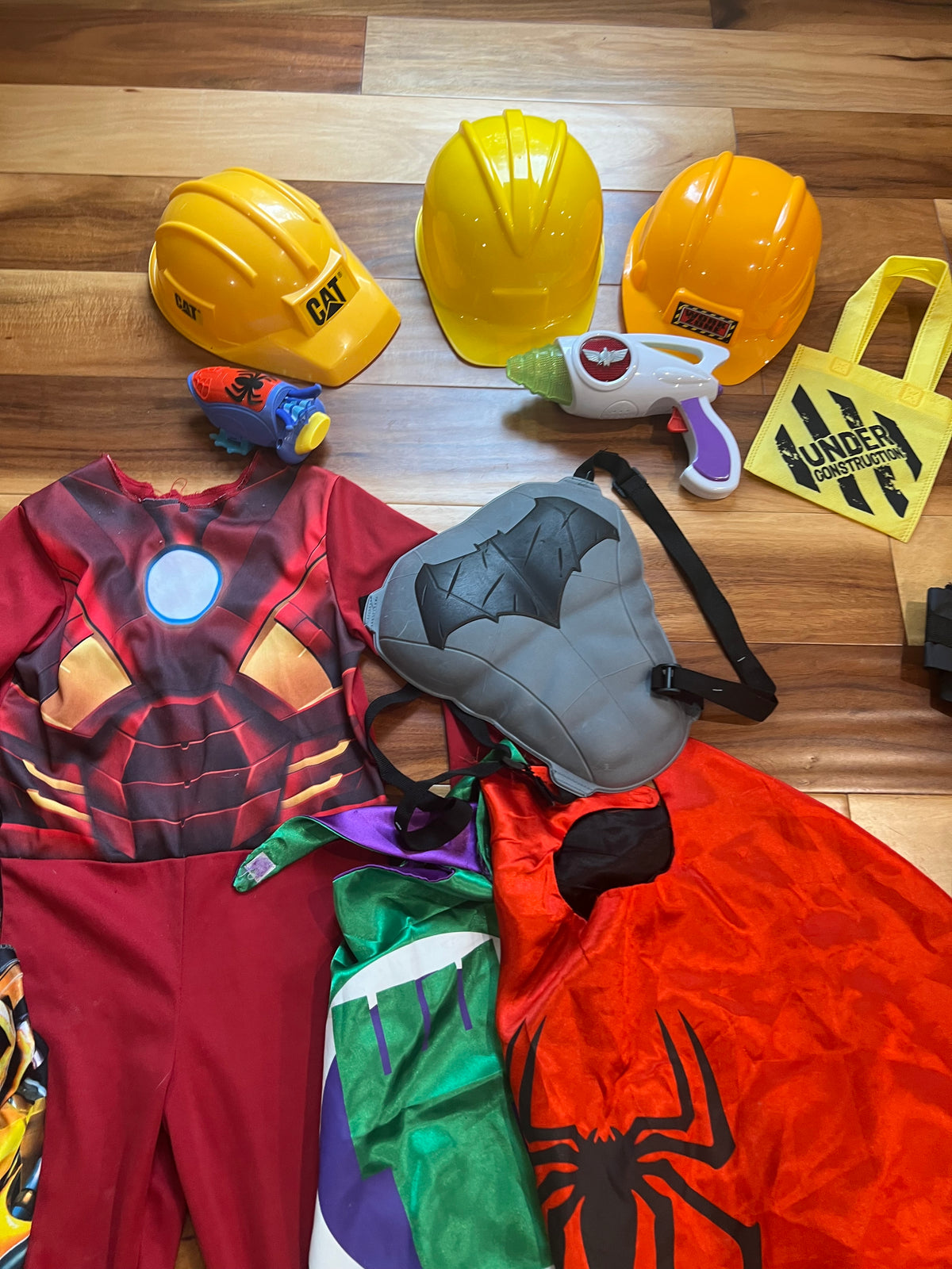 Seller #184 Girls Boys Size 4 5 6 Batman, Avengers, Spiderman, Pirate Costume Bundle