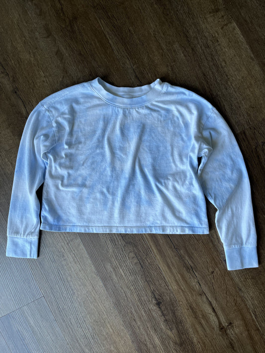 #124 Light Blue Tie Dye Cropped Shirt Girls M/8