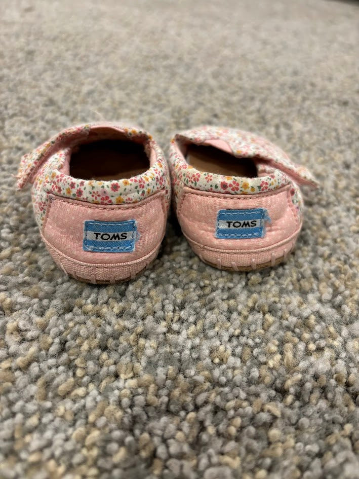 #50 Toms Floral Slip-on Moccasins Infant Girl Size 3