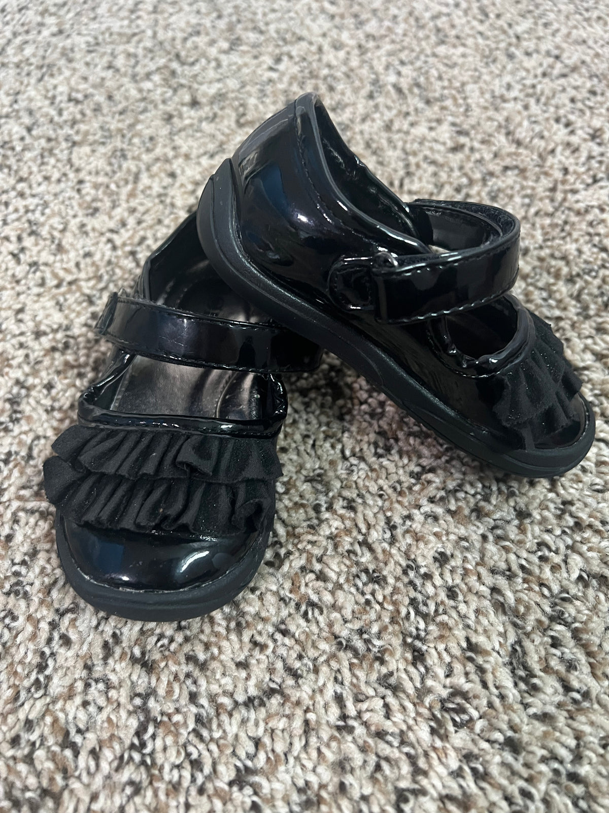 Seller #184 Girls size 5 holiday black dress shoes