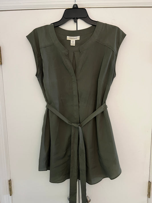 Seller #159 Motherhood Mat Sz Medium Tie Top