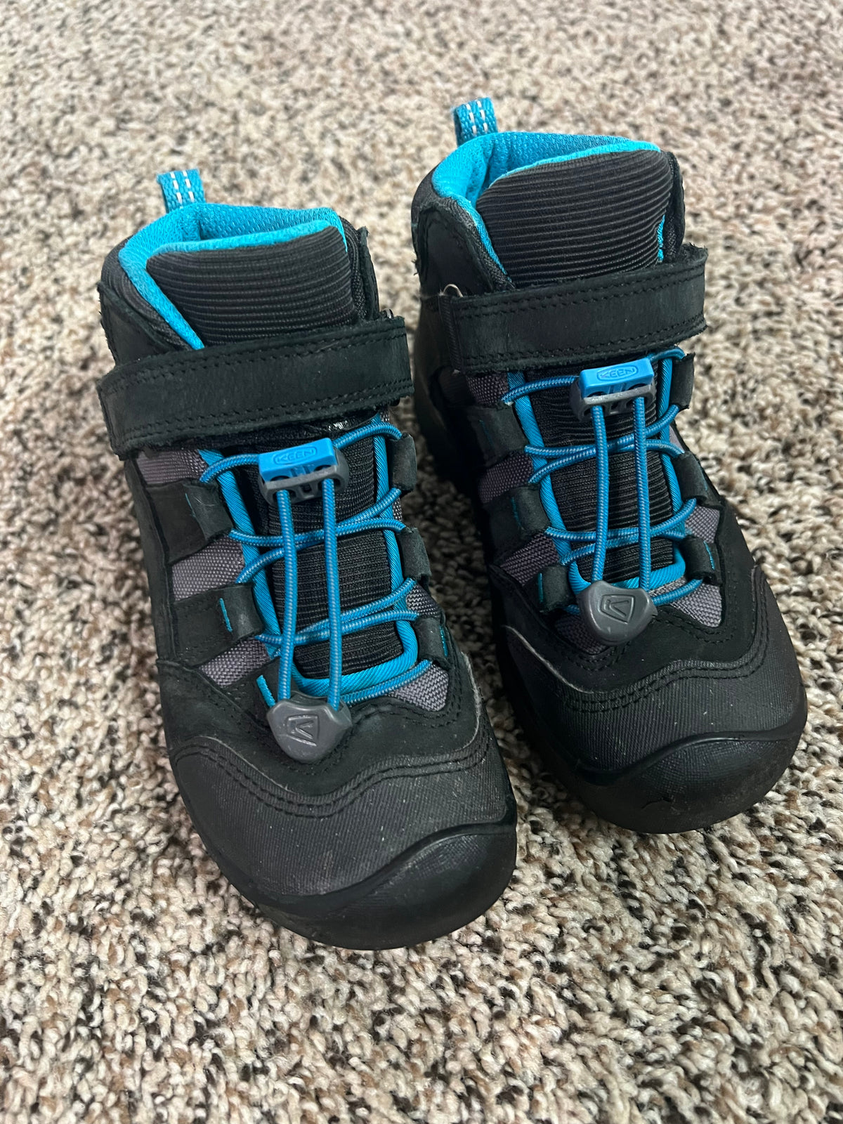 Seller #184 Boys Size 11 Keen waterproof hiking winter boots - VGUC
