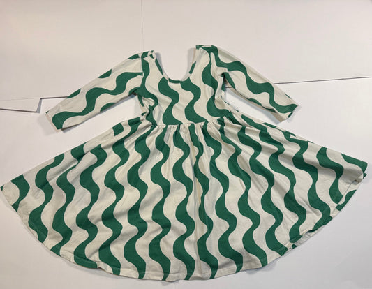 #180 Girls 5 Alice & Ames Green and White Twirl Dress