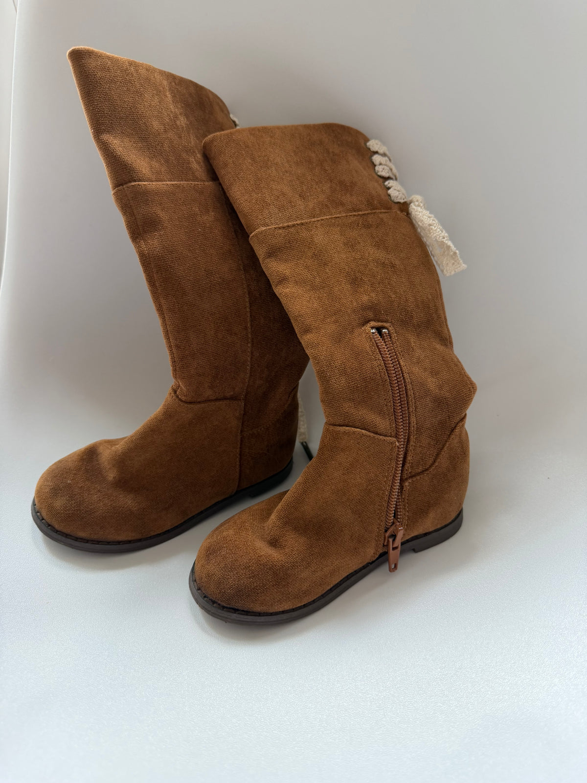 #117, Girls shoes 6c, Joyfolie brown leather boots with lace accent, VGUC