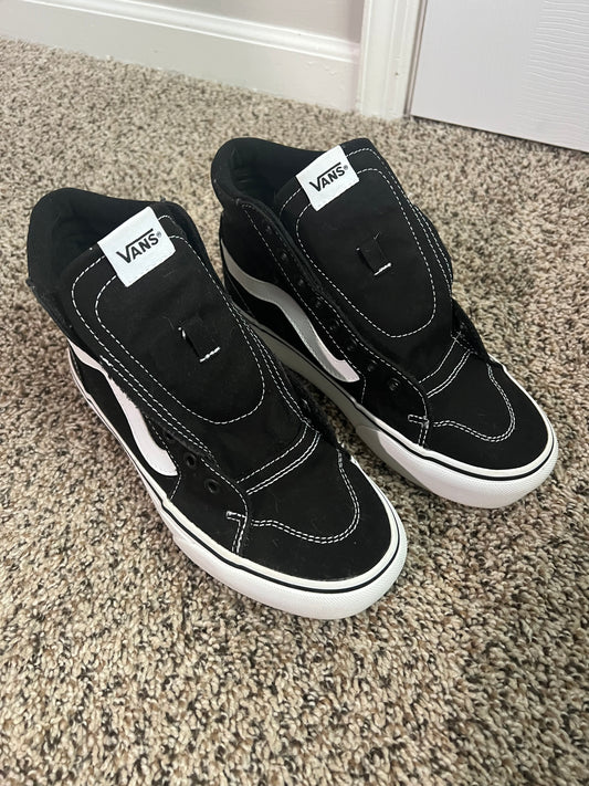 Seller #184 Women’s Size 7.5 Vans Black and White
