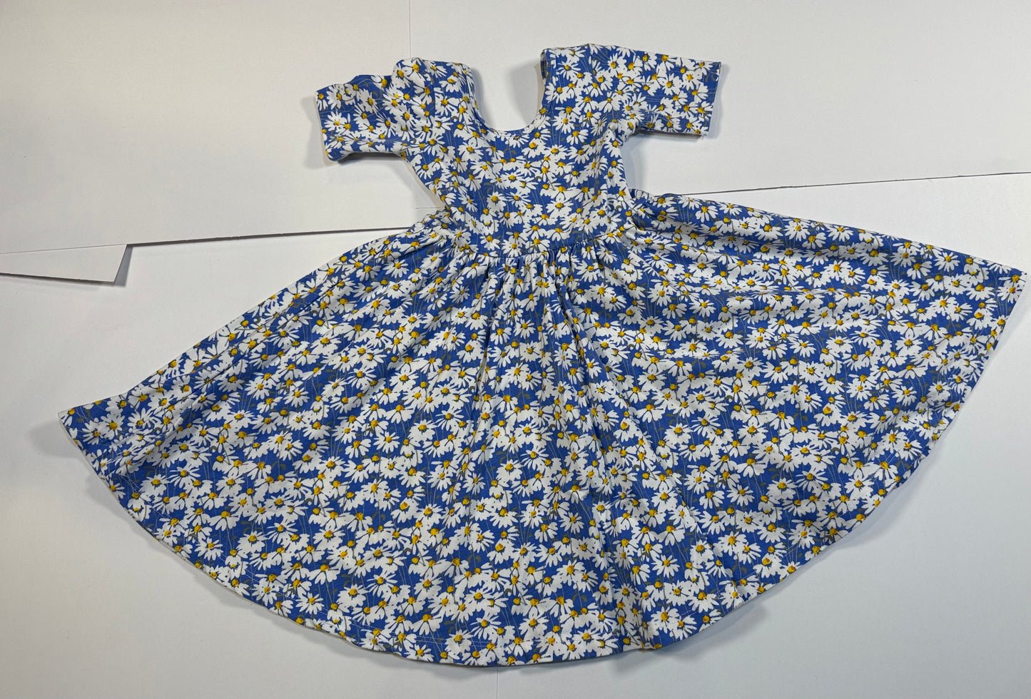 #180 Girls 5 Alice & Ames Blue DaisyTwirl Dress