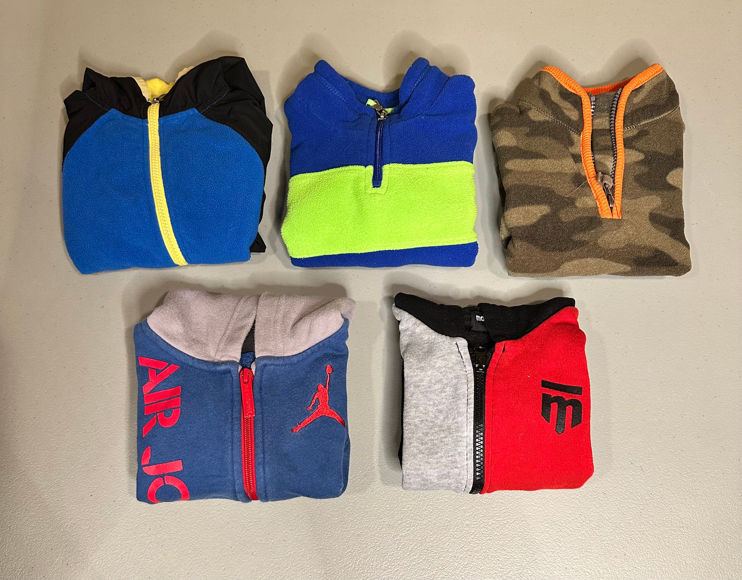 #102A Boy's 2T Sweatshirt/ Jacket Bundle (5 Items) *REDUCED*