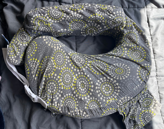Seller #13 My Brest Friend nursing pillow