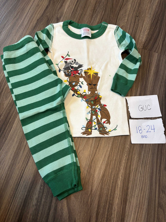 #138 - 18-24 Mo - GUC Hanna Andersson - Groot/Rocket Christmas PJs (untreated spot) - PU 45236