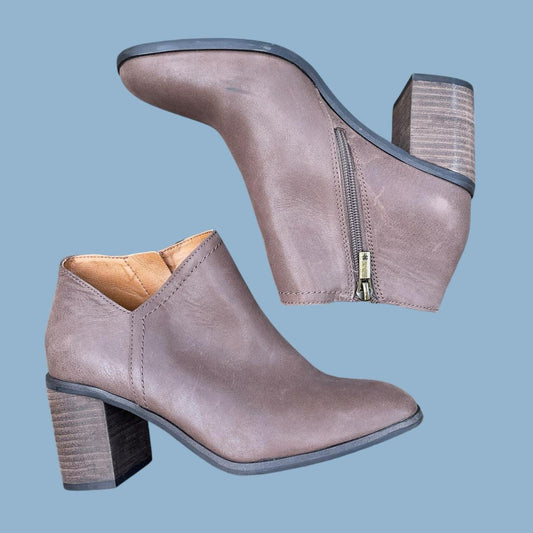 #1 Lucky brown ankle boot 7.5 REDUCED