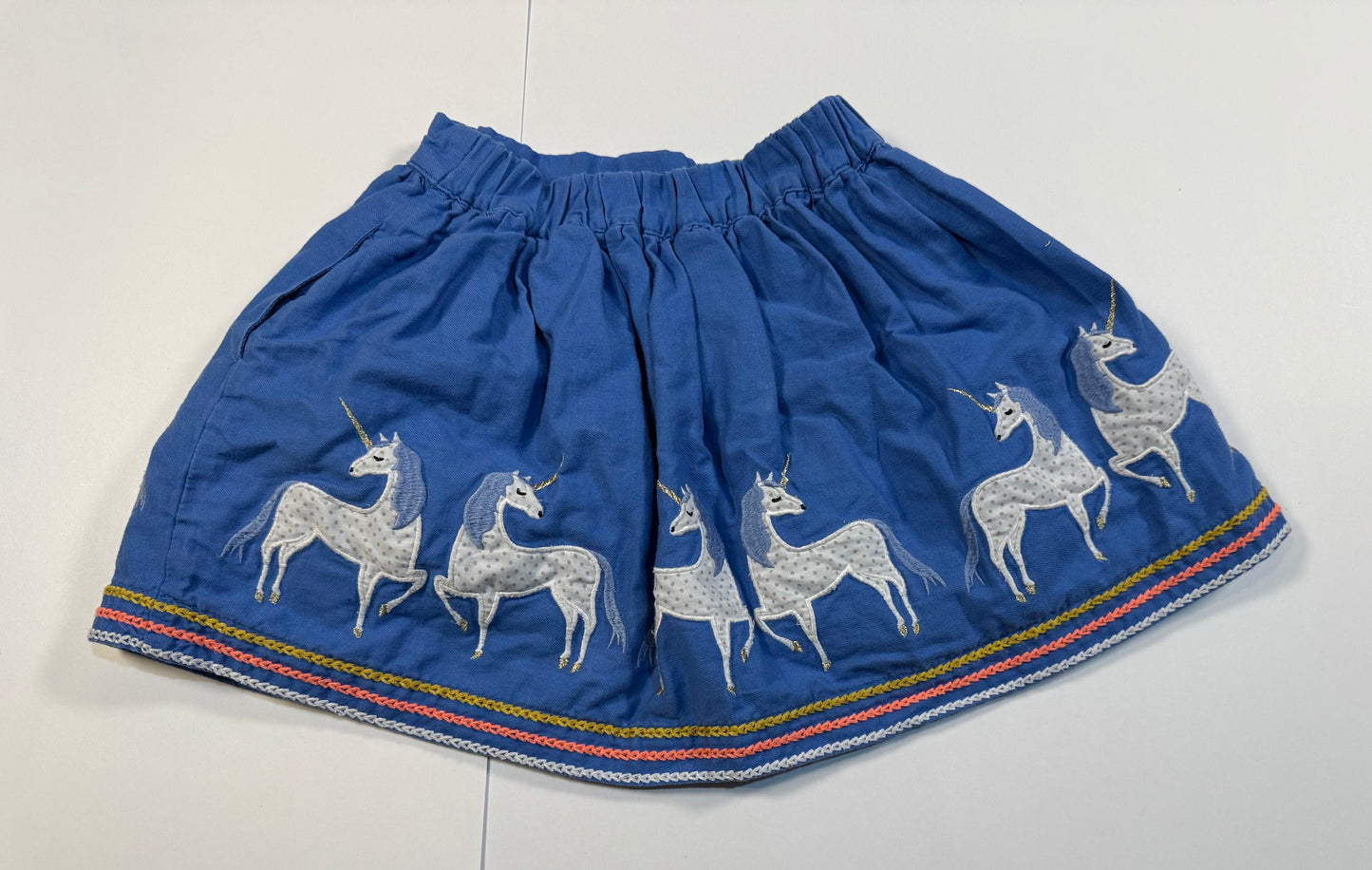 #180 Girls 4-5 Mini Boden Unicorn Applique Skirt