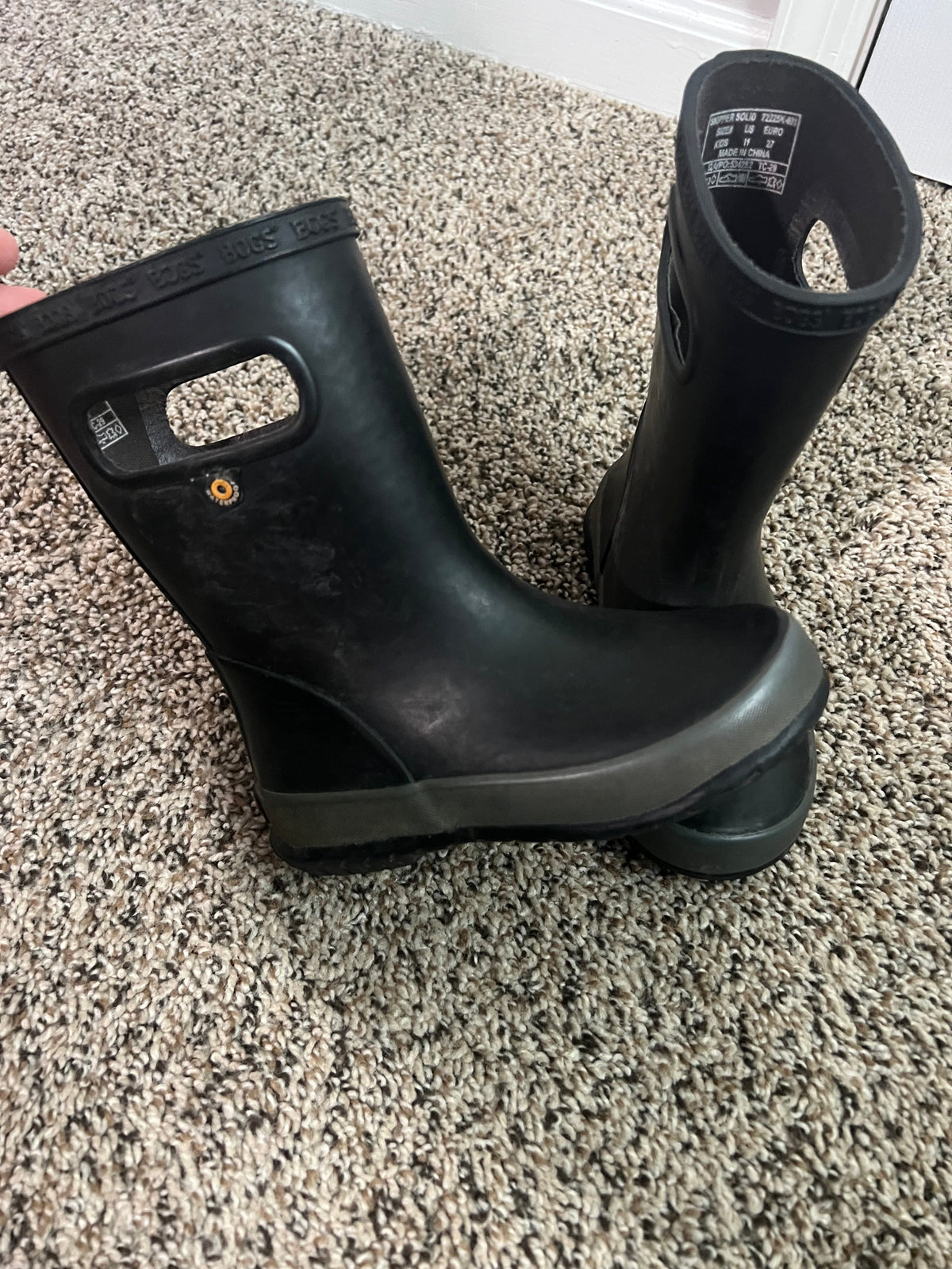 Seller #184 Boys size 11 BOGS waterproof Rainboots black and gray