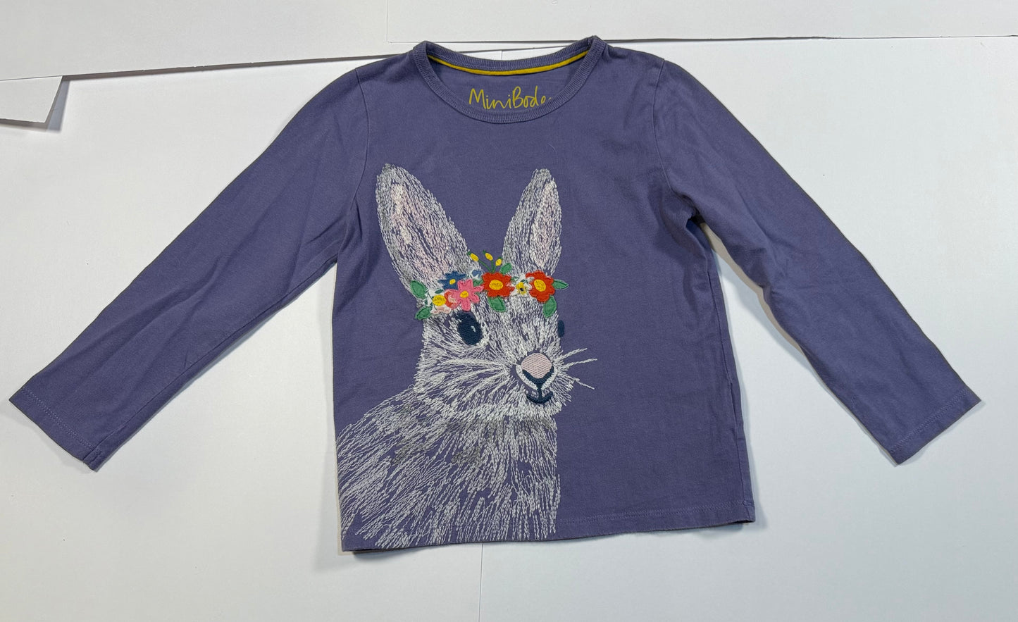 #180 Girls 4-5 Mini Boden Bunny Super Stitch Shirt