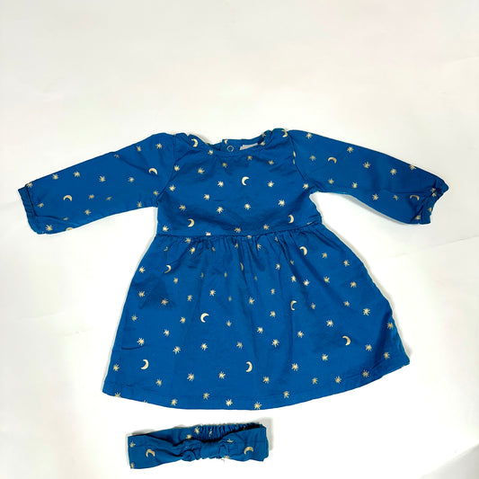 #87 Carters girls dress size 6month
