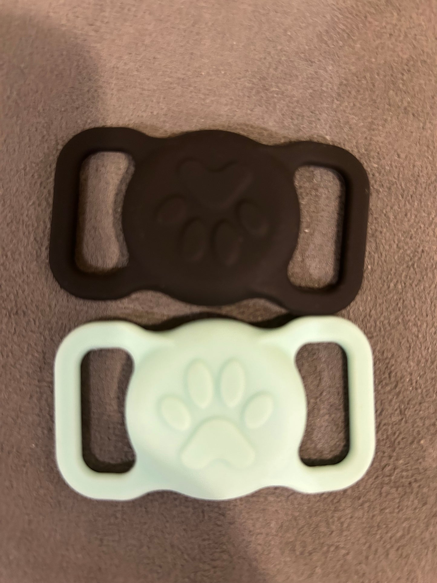 Seller 128 - Pet Collar Airtag Holders - Brand New