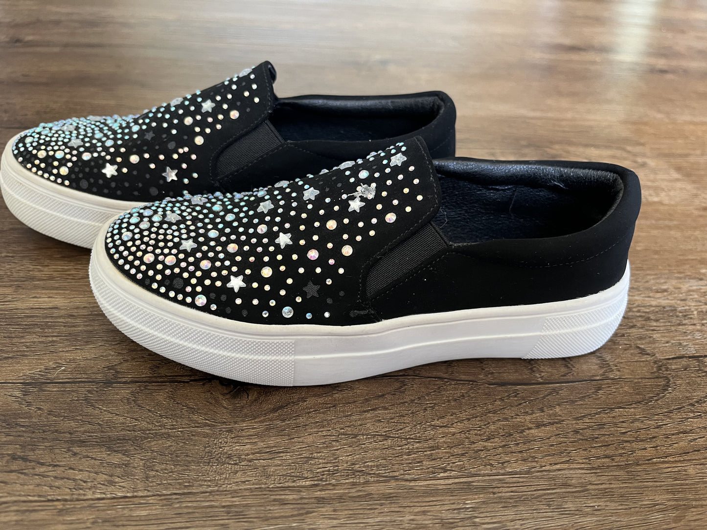 #124 Black Velvet Slip On Shoes w/sparkle detailing Girls Size 13