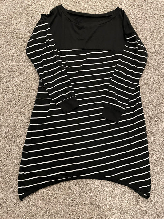 NWOT Women's M Angel Long Sleeve Dress