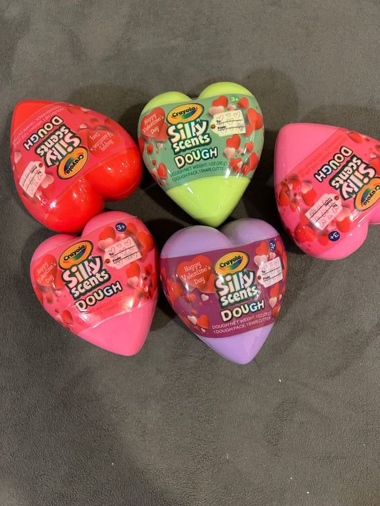 Seller 128 - Silly Scents Dough Valentine's Packs (dough and cutter) (2 of 5)