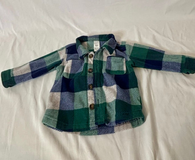 #90 Carter’s plaid fleece shirt jacket    Boys Size 6 months
