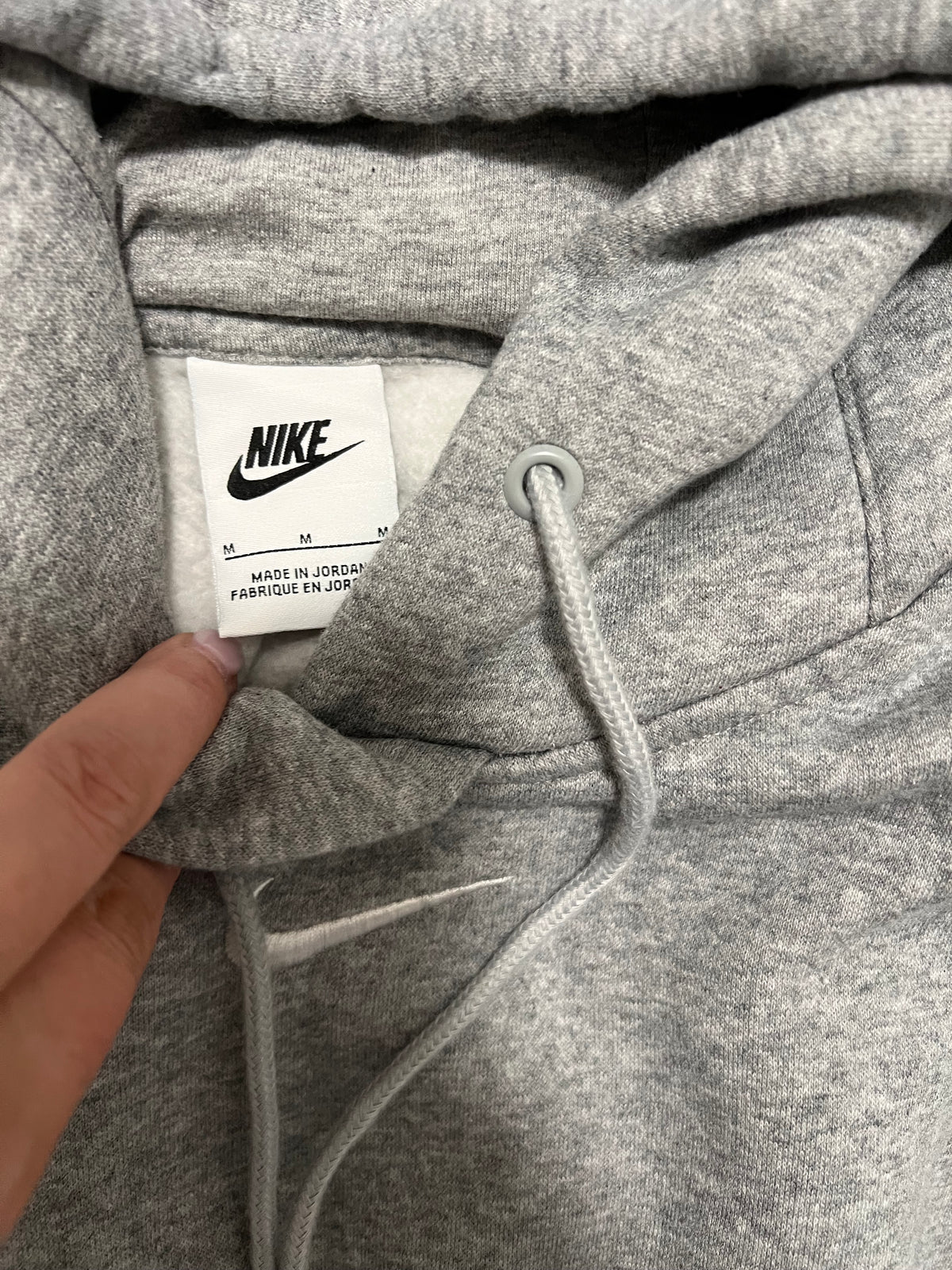Seller #184 women’s Size Medium Nike Crop pullover sweater fleece lining