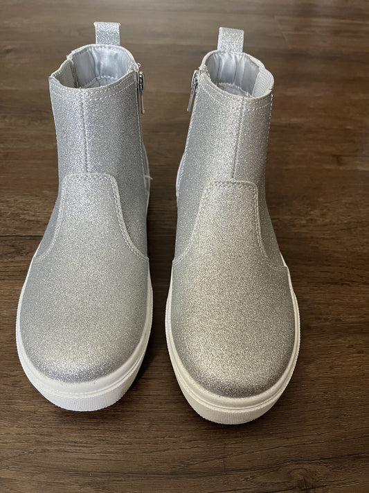#124 Never Worn Lands' End Silver Glitter Booties Girls Size 2