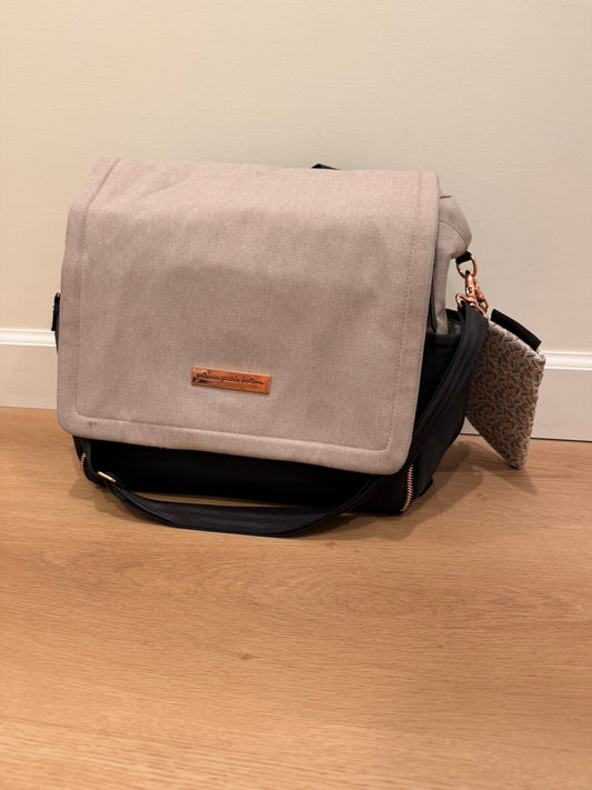 #85 Petunia Pickle Bottom Boxy Backpack Sand & Black Diaper Bag, Diaper Bags & Accessories