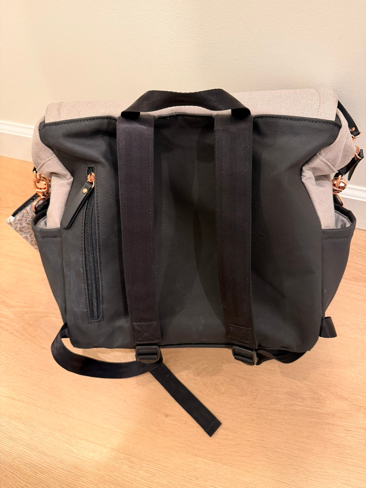 #85 Petunia Pickle Bottom Boxy Backpack Sand & Black Diaper Bag, Diaper Bags & Accessories