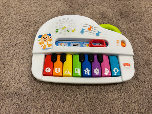 #138 -  - EUC Fisher Price - Piano - PU 45236