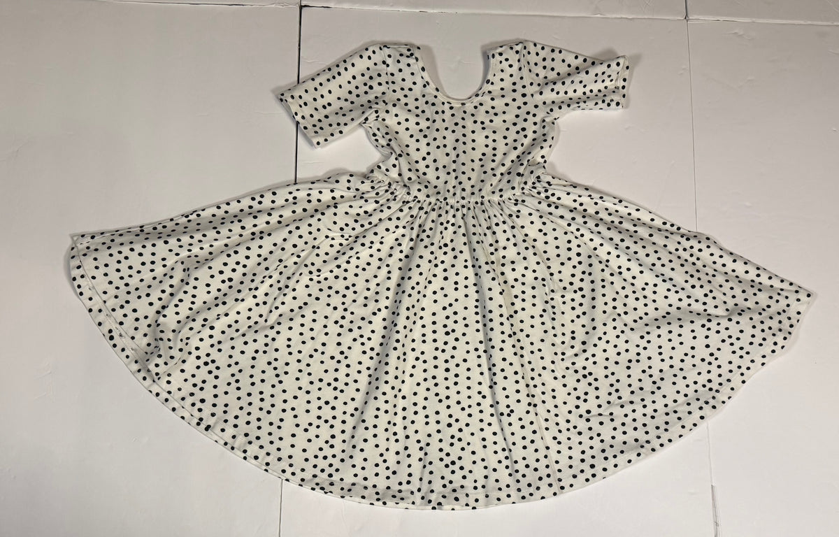 #141 Girls 5 Alice and Ames Black Polka Dot Twirl Dress