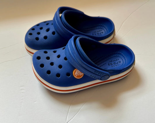 #162 Crocs Blue Shoes size 8