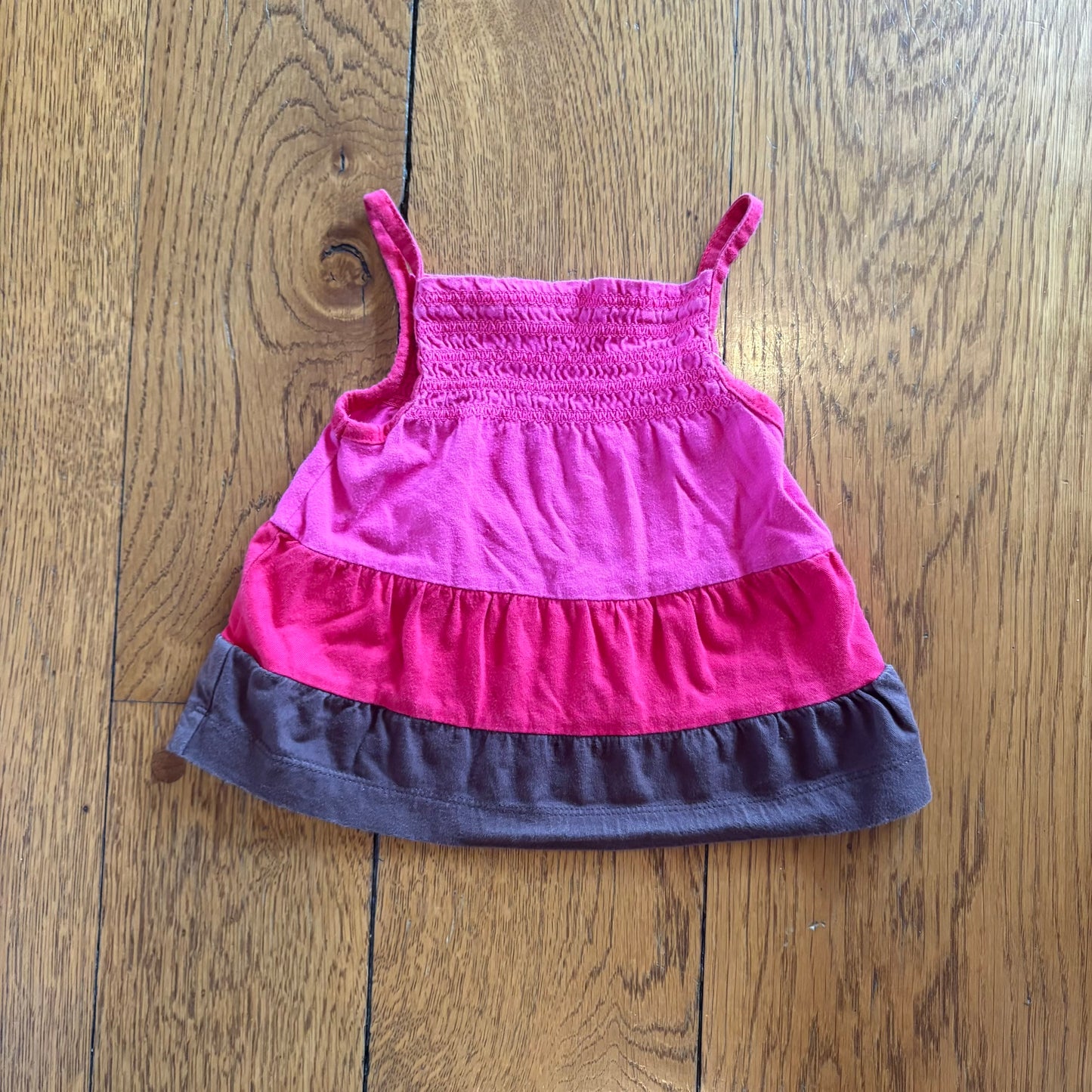 Seller 98 Girls 12-18m Baby Gap Smocked Tiered Top (circa 2009)