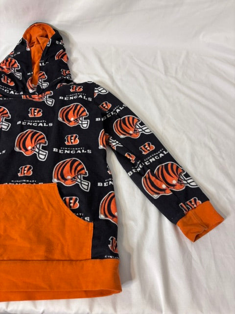 #90 Cincinnati Bengals Boys Boutique Hooded Fleece Pullover Size 6-7