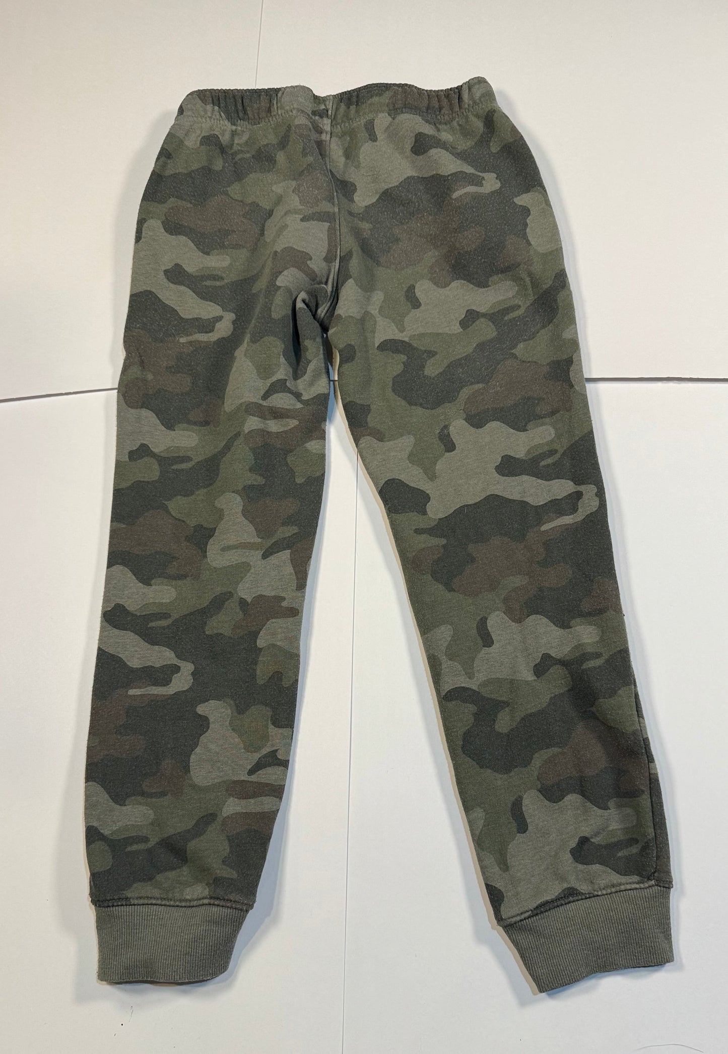 #180 Boys Medium 8 Cat & Jack Camo Bundle Long Sleeve Shirt, Hoodie and Sweat pant Joggers with Pockets and Functional Drawstring