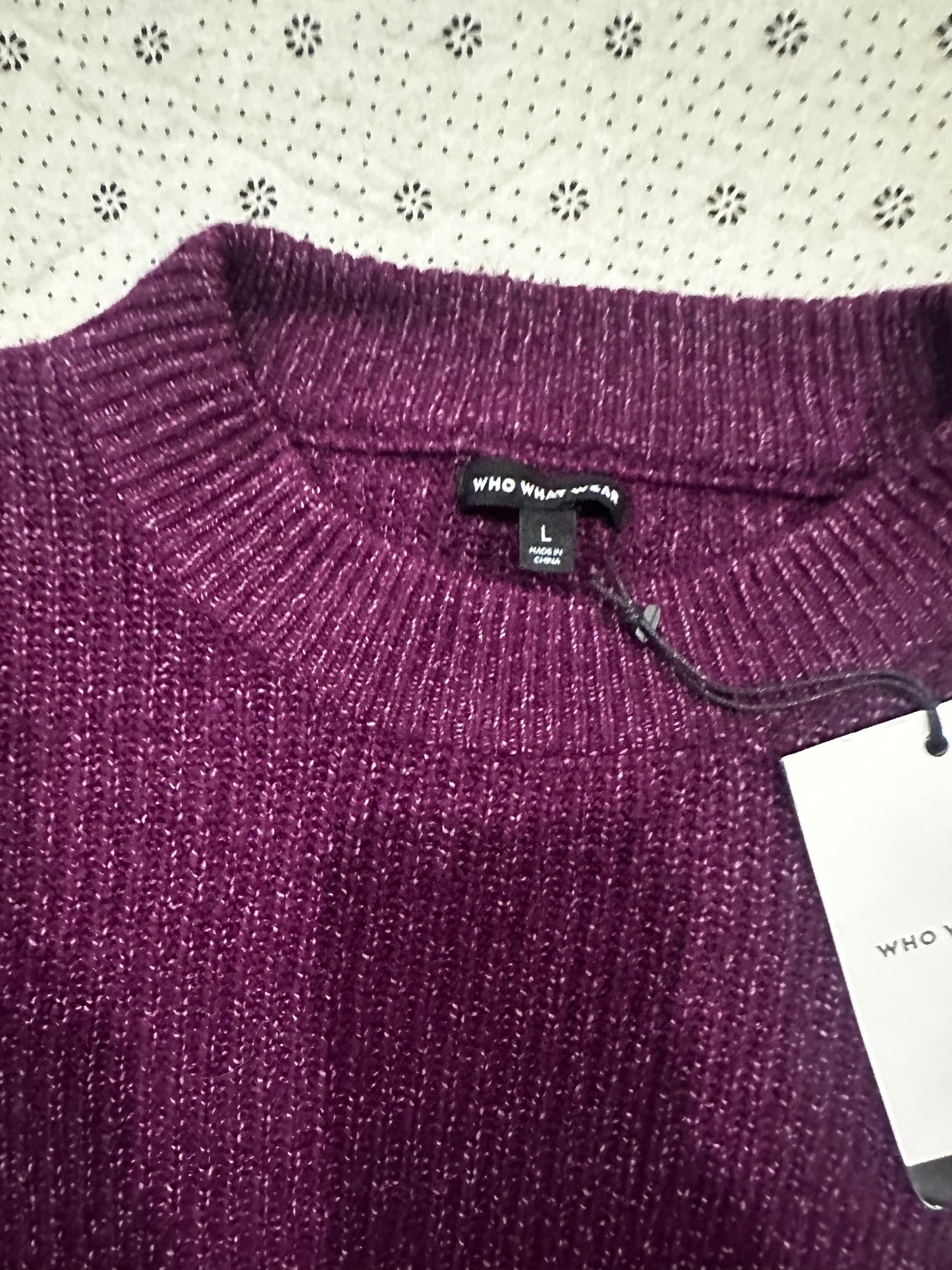 #77 NWT Women’s Magenta Sweater, Size Large