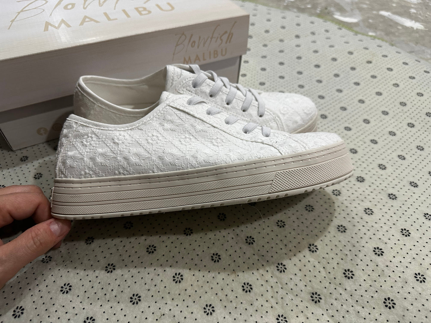 #77 New in Box Blowfish White Lace Slip-Ons, Women’s 8.5