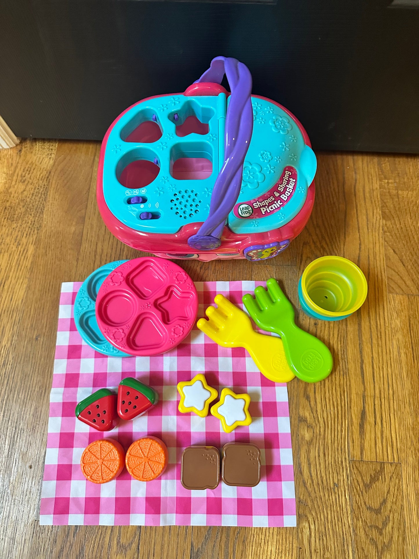 #65 LeapFrog Shapes & Sharing Picnic Basket