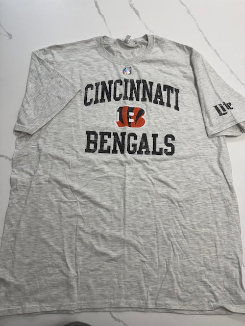 #222 Men's/ Unisex Bengals XL Tee (New)