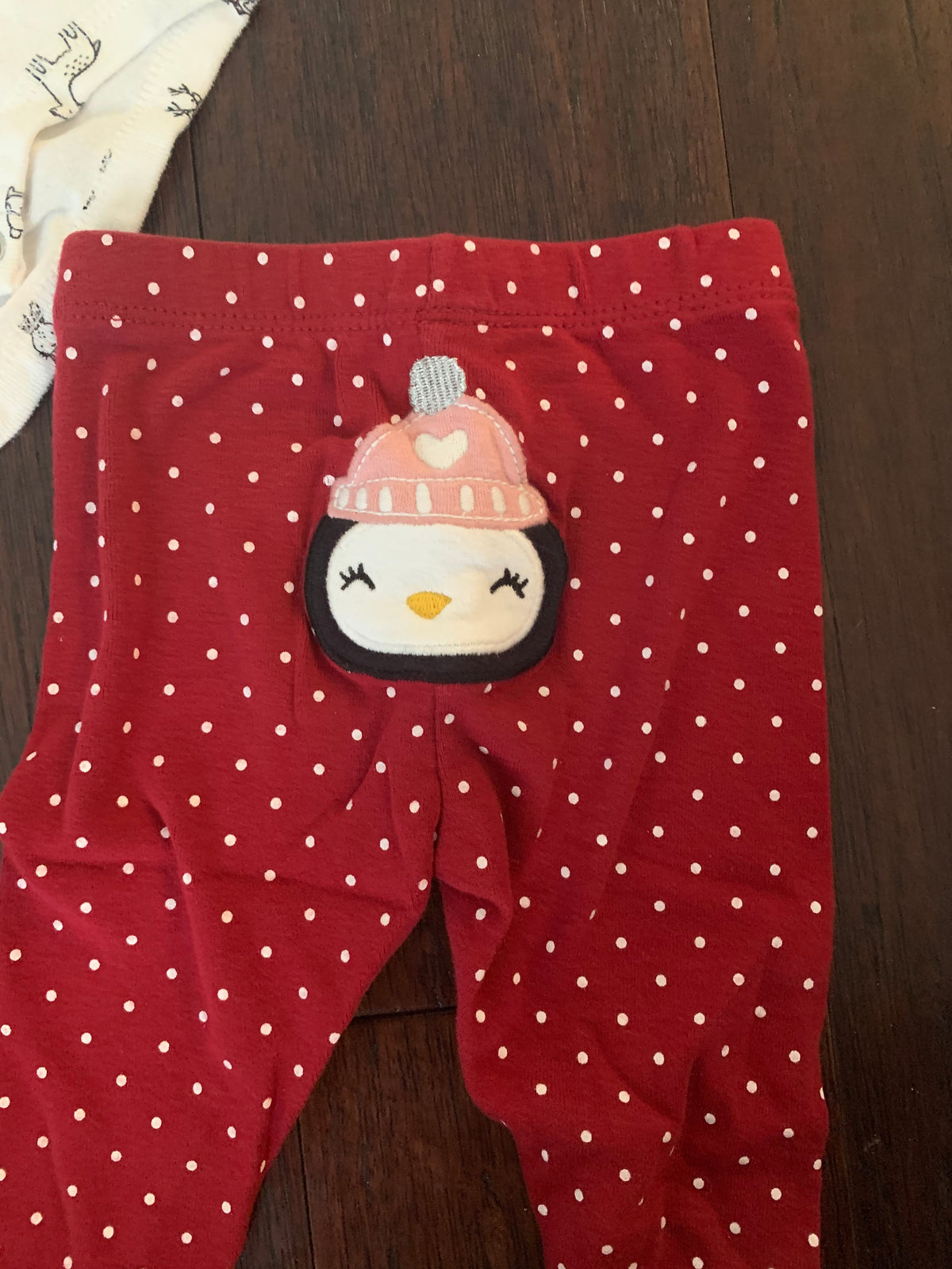 Seller 42, Carters 3-piece set, penguins, Girls 3M