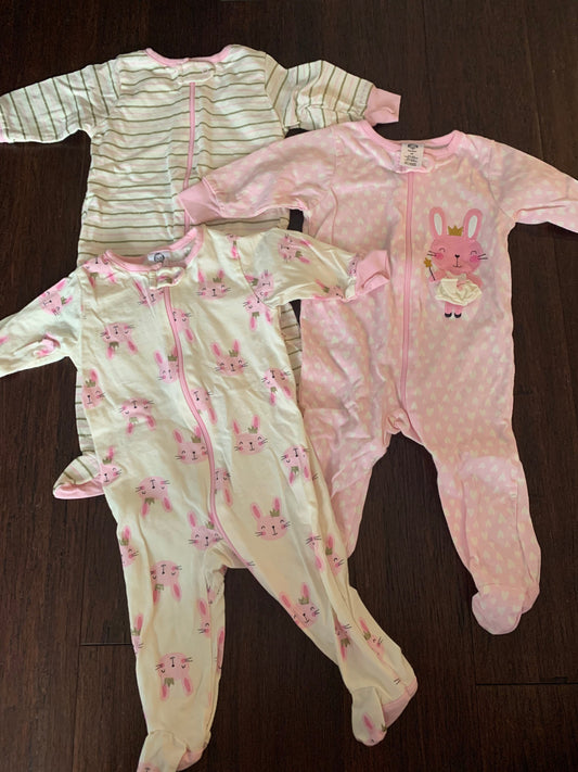 Seller 48, Gerber 3-piece pj set, pink/gold, EUC, 3-6M