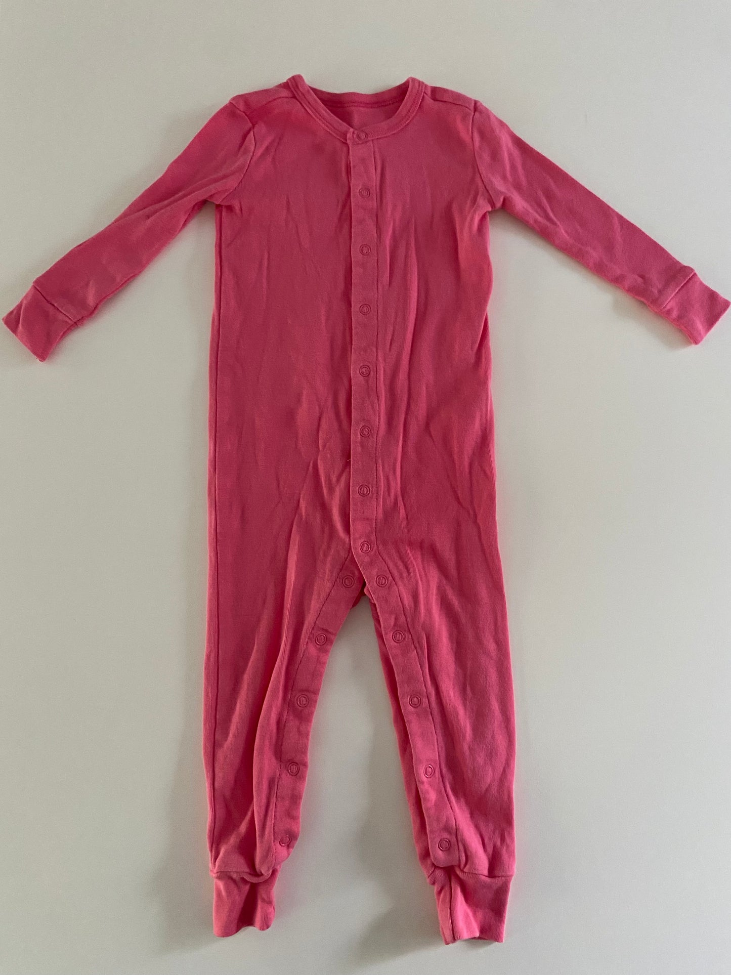 #84B- Girls 12-18M, Primary hot pink snap pajamas, EUC