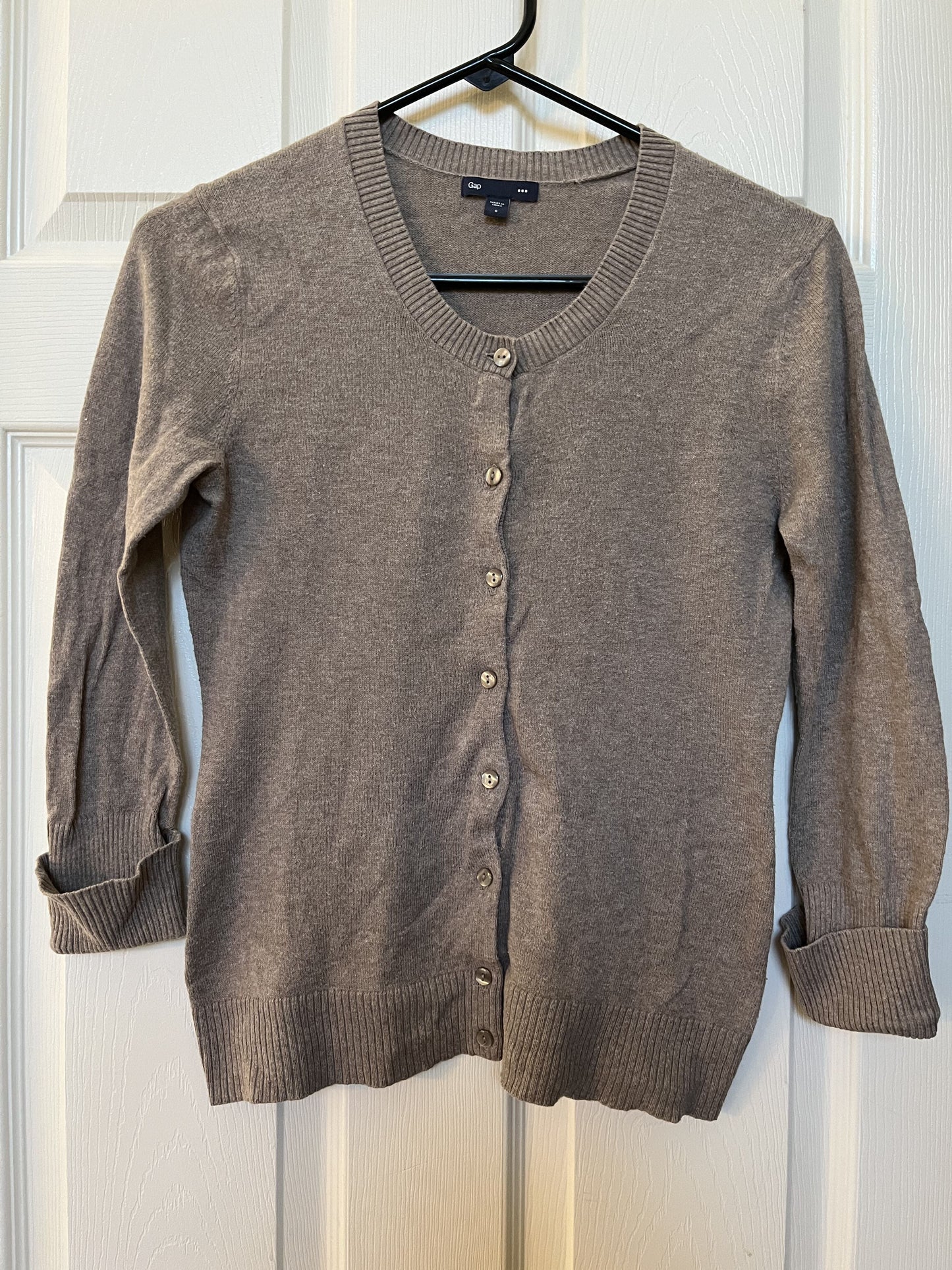 #124 Gap Women's 3/4 Sleeve Taupe Cardigan Size S