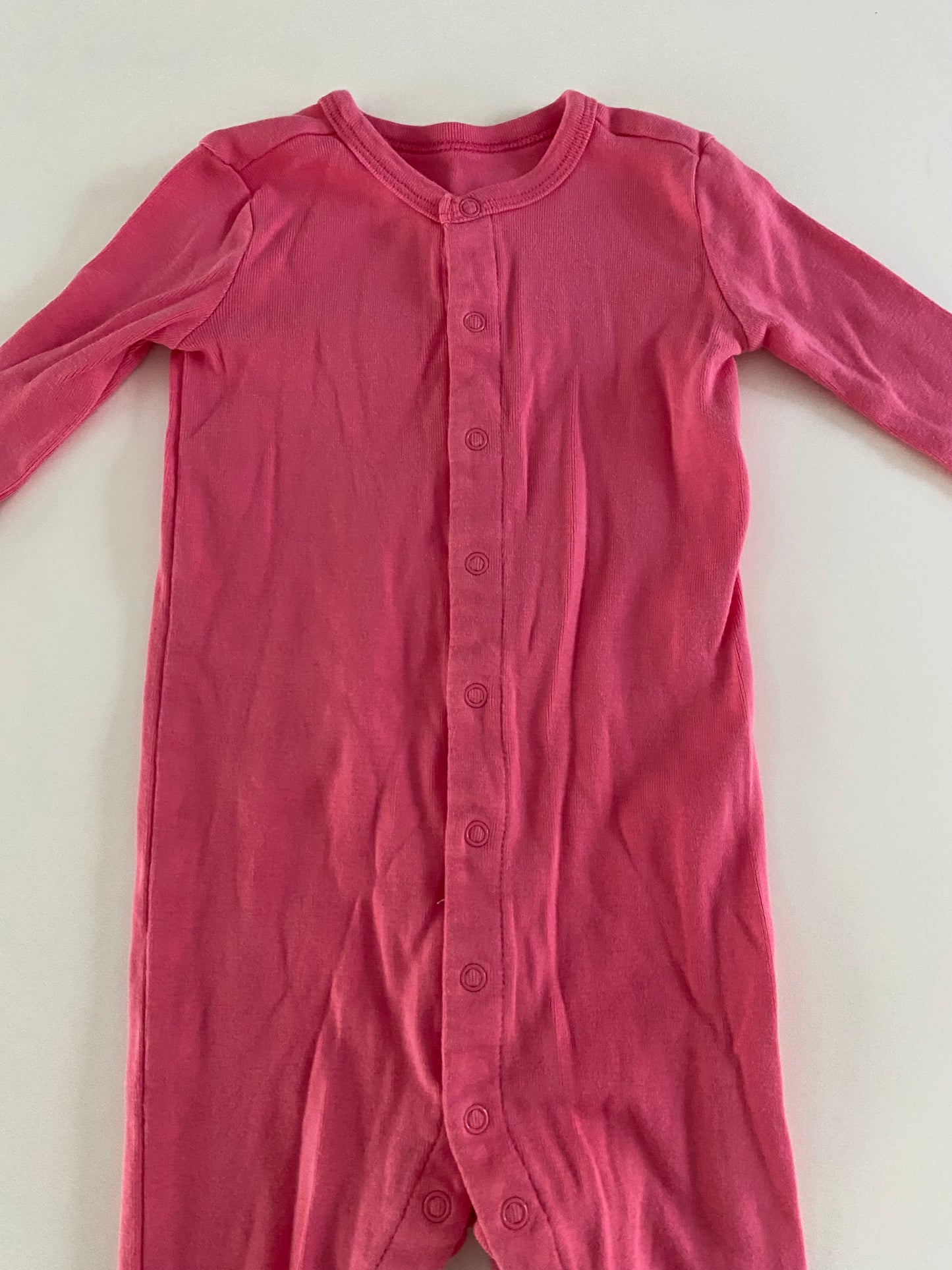 #84B- Girls 12-18M, Primary hot pink snap pajamas, EUC