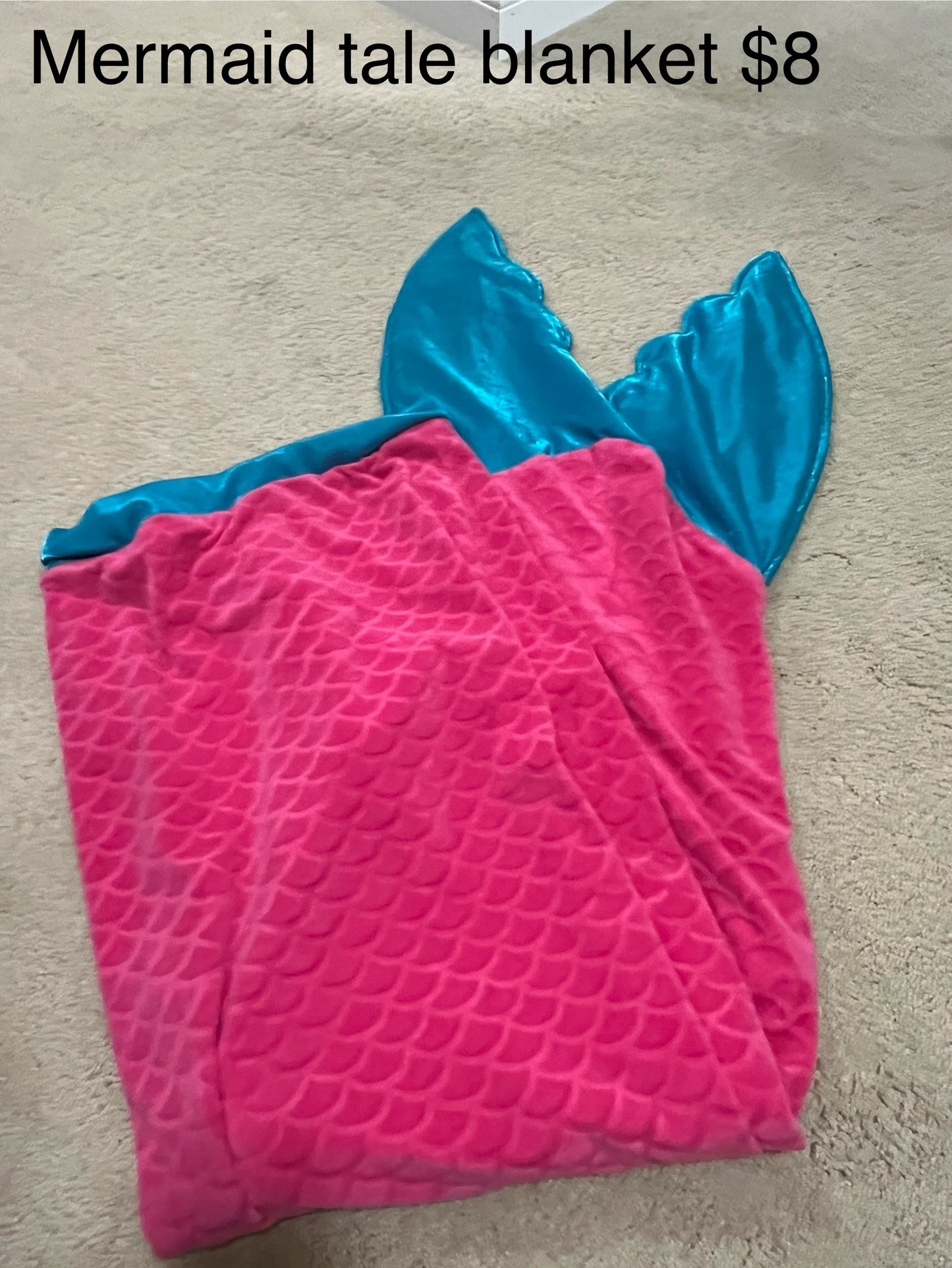 Mermaid tail blanket 3B