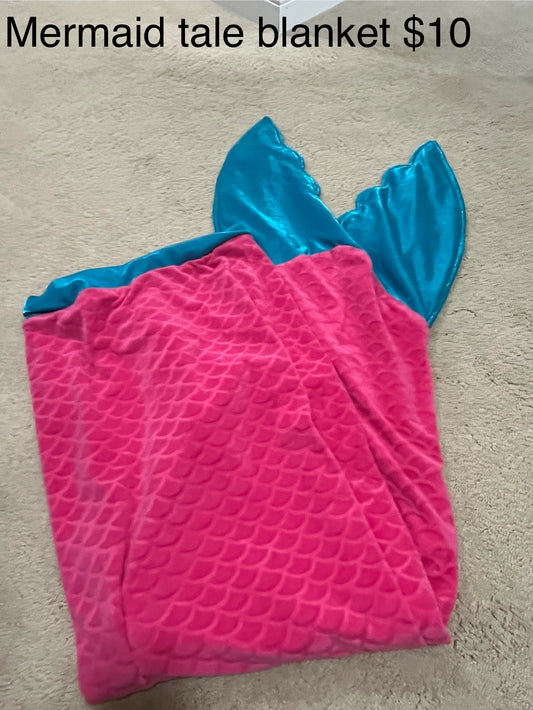 135 Mermaid tail blanket, LN