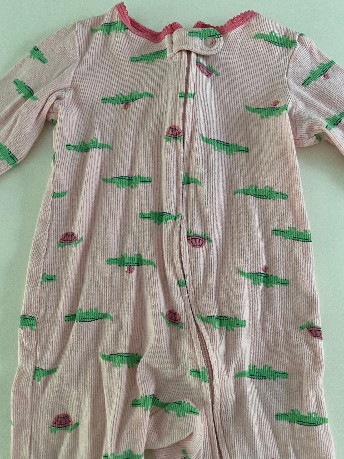 #84B- Girls 9M, Carter’s pink alligator & turtle footed pajamas, VGUC