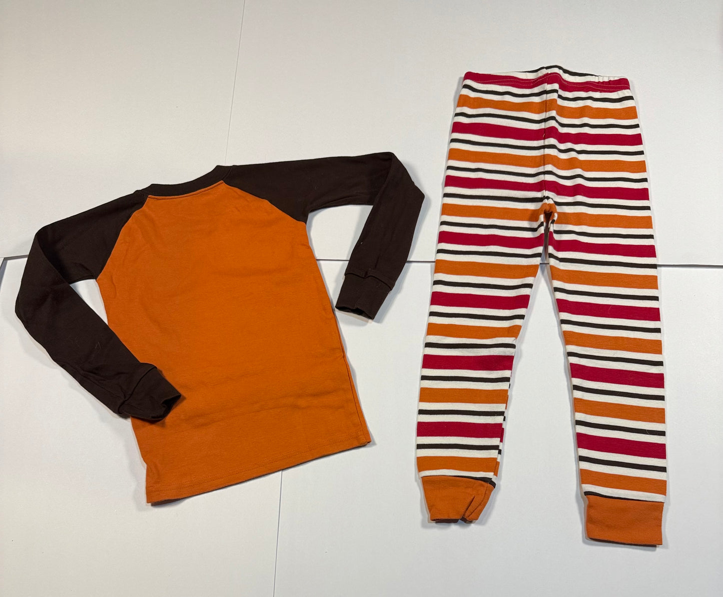 #180 Unisex Boy/Girl 4T Gymboree Turkey Pajamas (2 available)